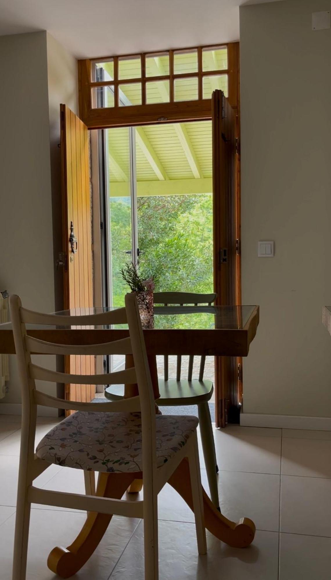 Casa Da Ribeira Do Cirio Guest House Seia Bagian luar foto